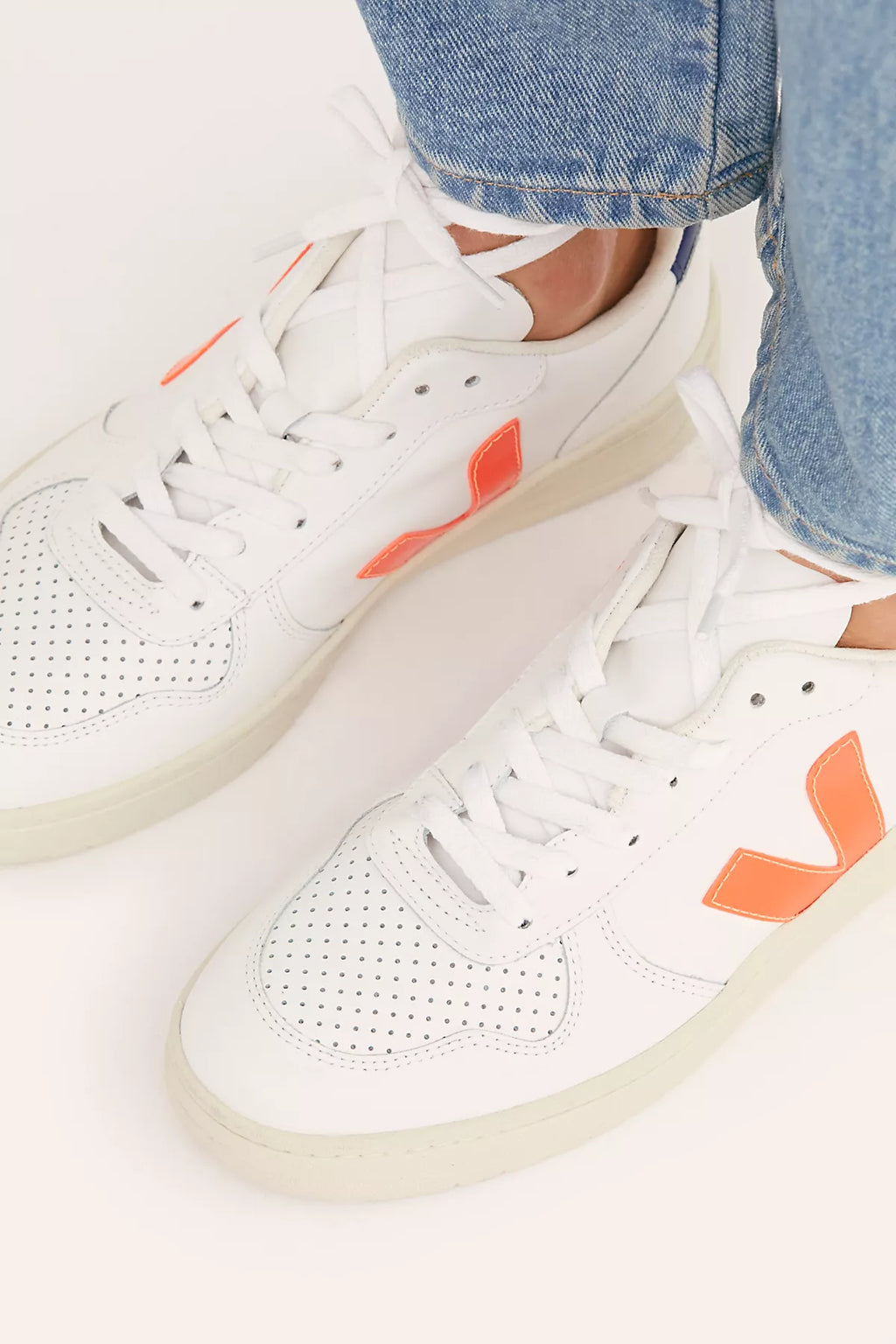 Veja V-10 Sneakers