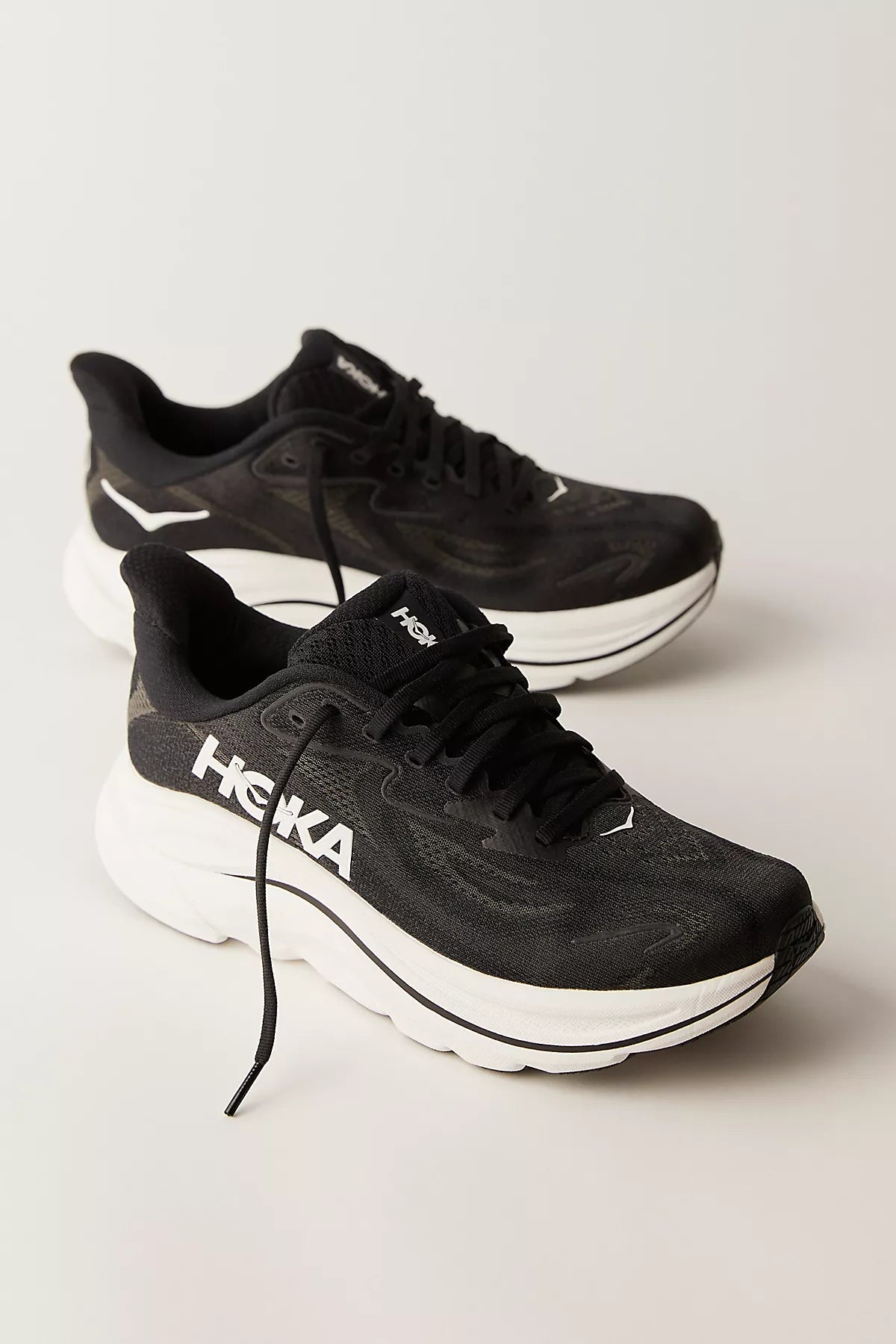 HOKA® Clifton 10 Sneakers