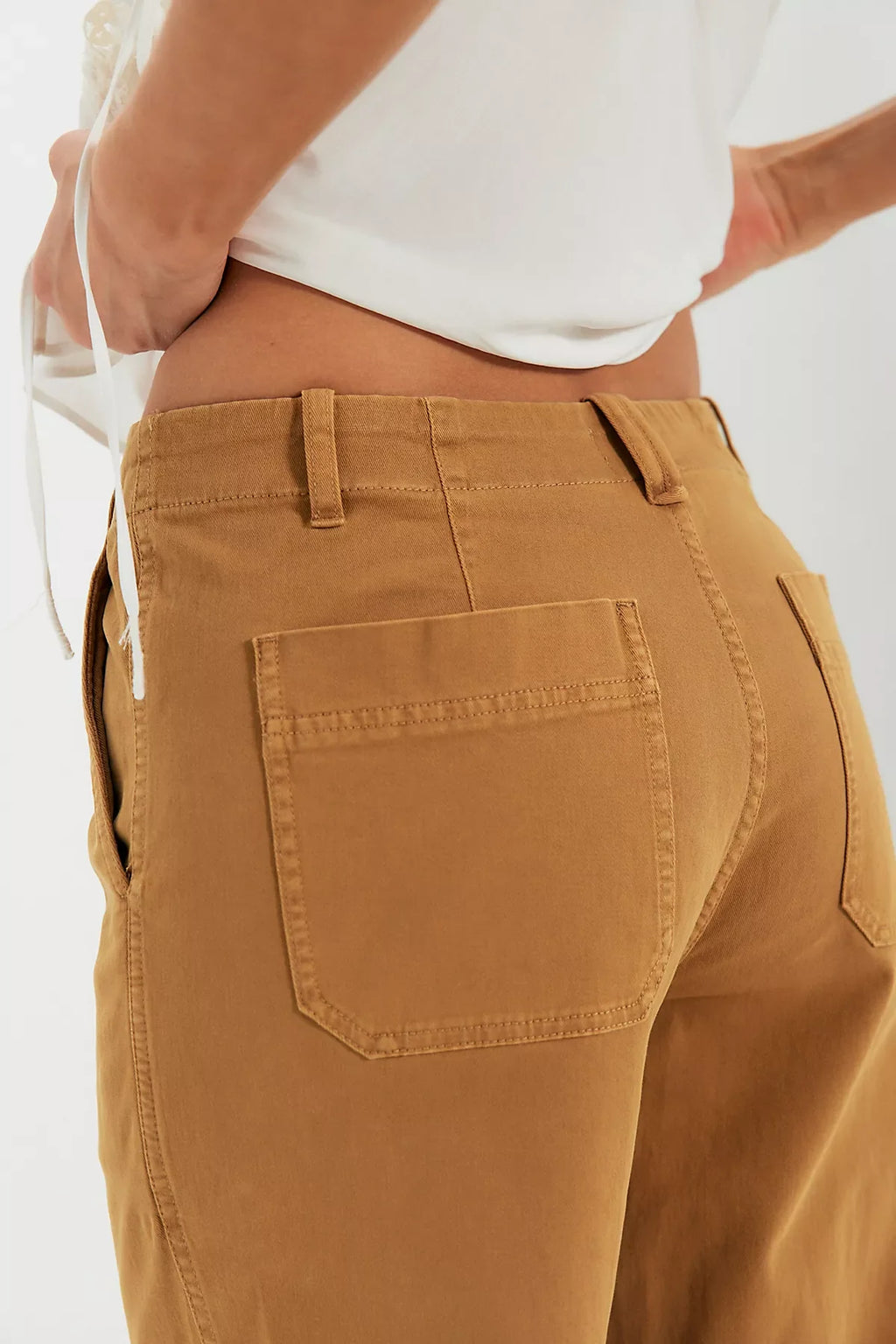 Closed Rovean Pants