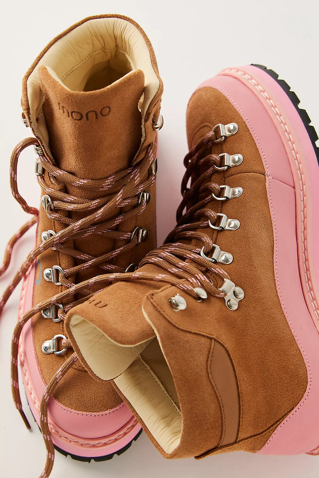 mono Vidda Hiking Boots