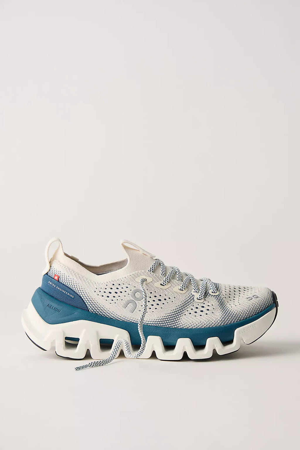 On Cloud X Tempo Sneakers