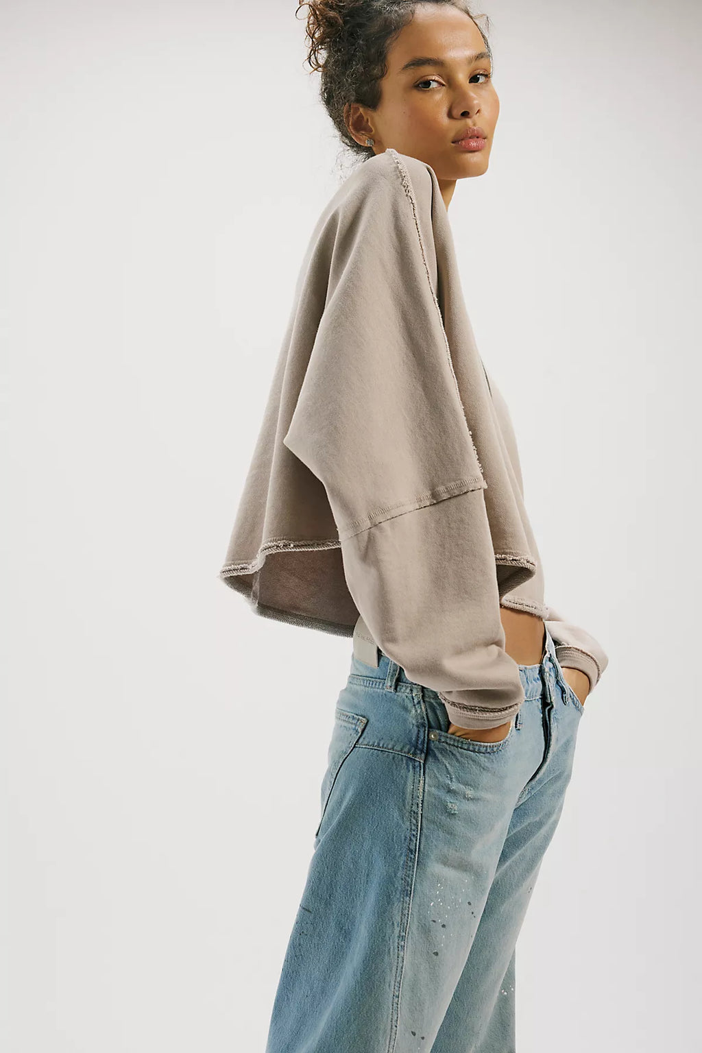 We The Free To The East Pullover