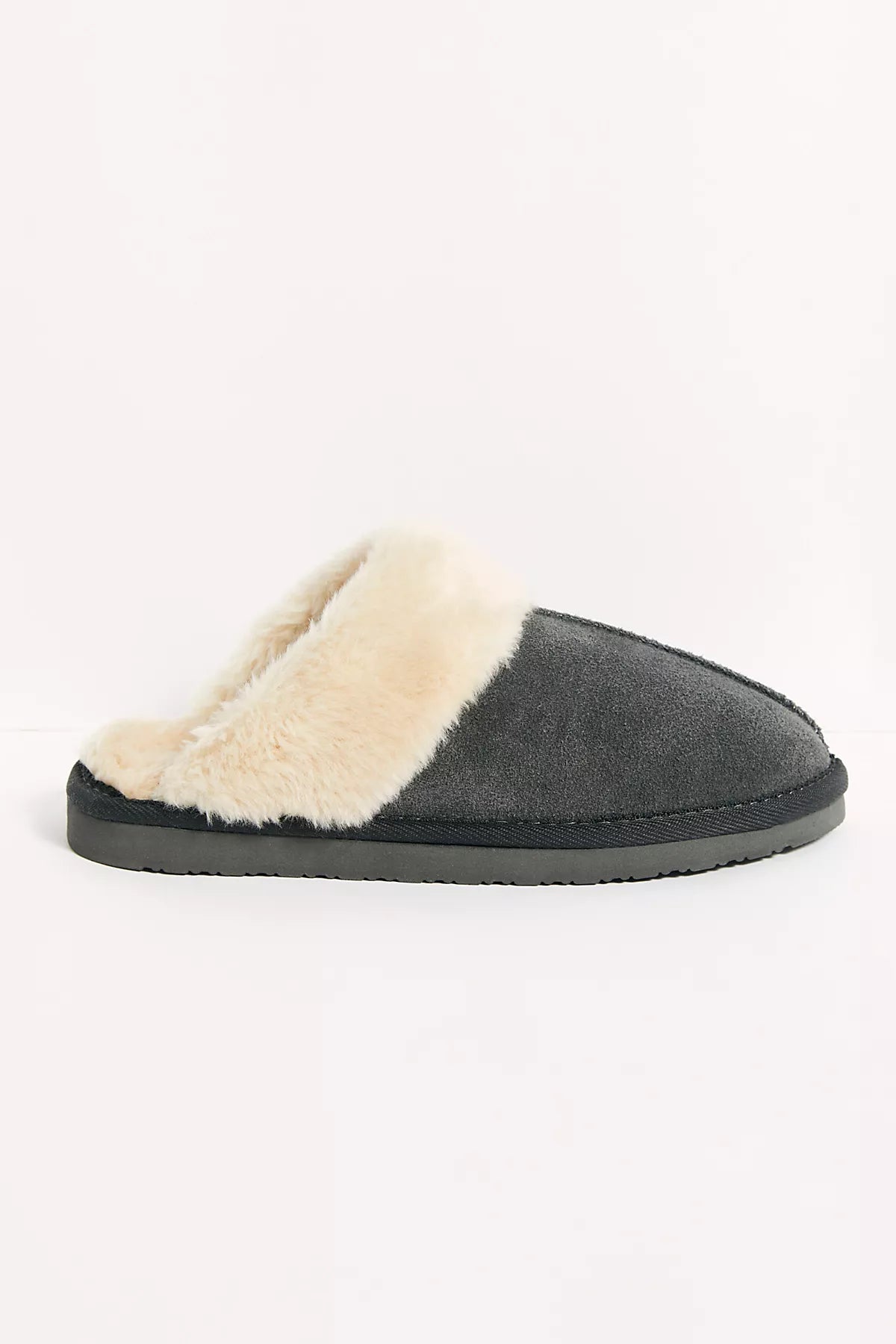 Minnetonka Chesney Slippers