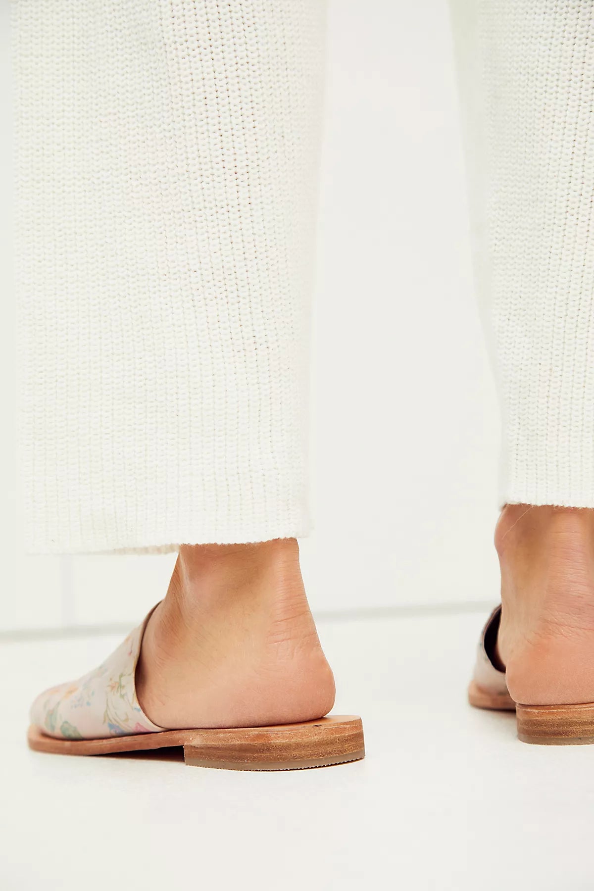Vicente Slide Sandals