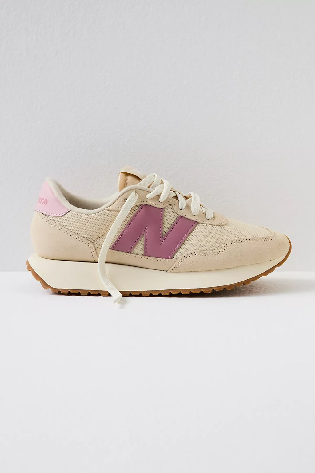 New Balance 237 Sneakers