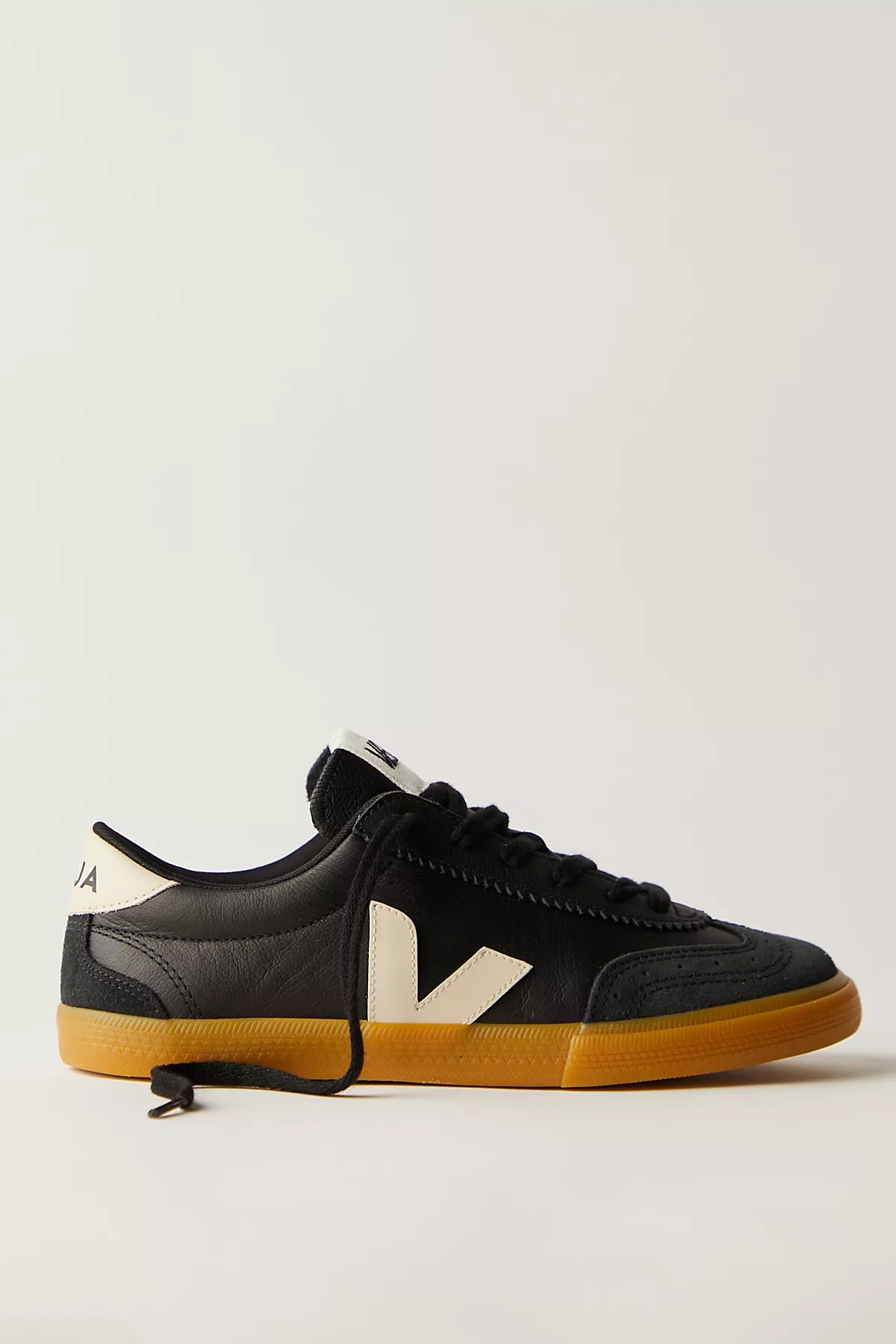 Veja Volley Sneakers