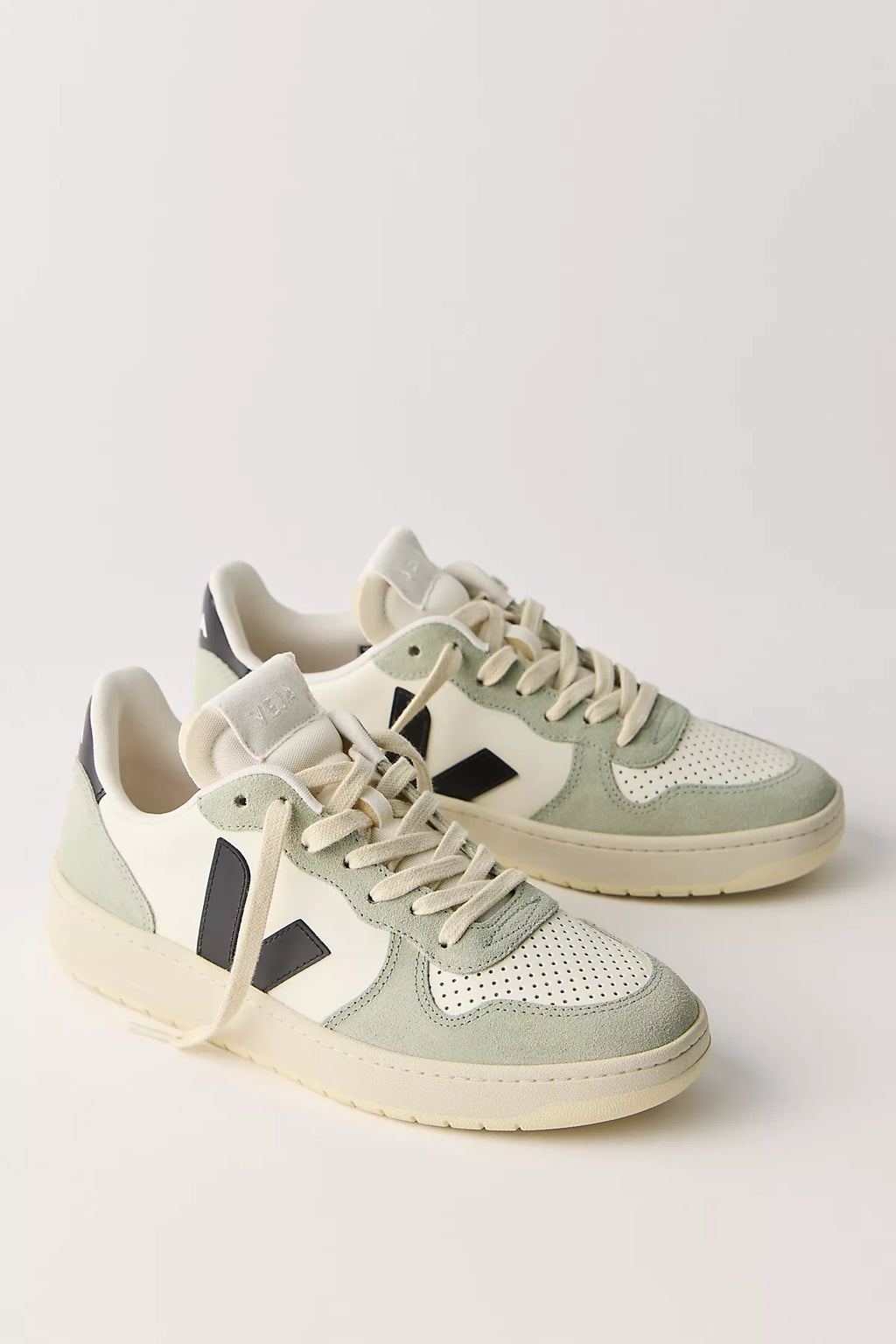 Veja V-10 Sneakers