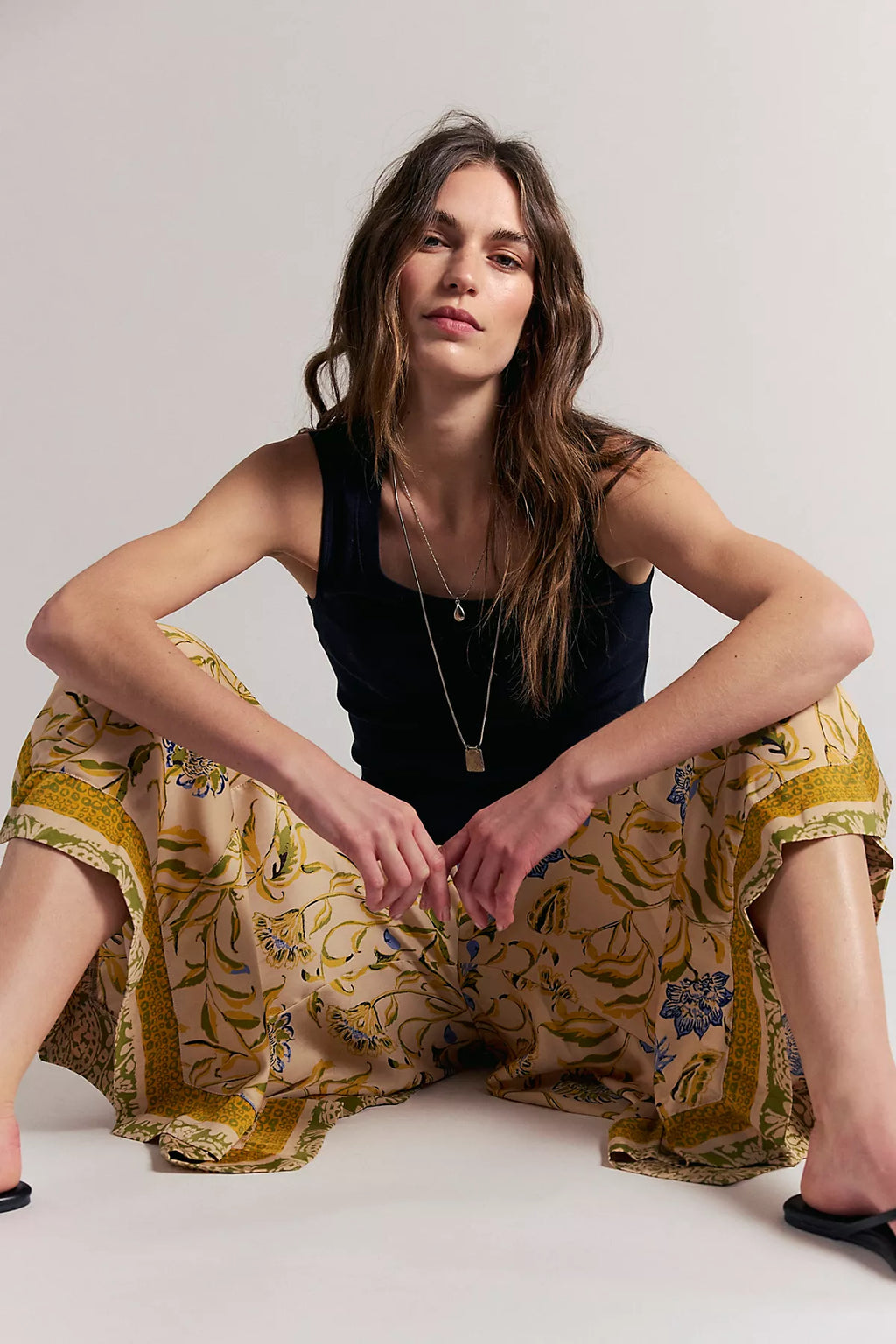 Sweet Reaction Pull-On Wide-Leg Crop Pants