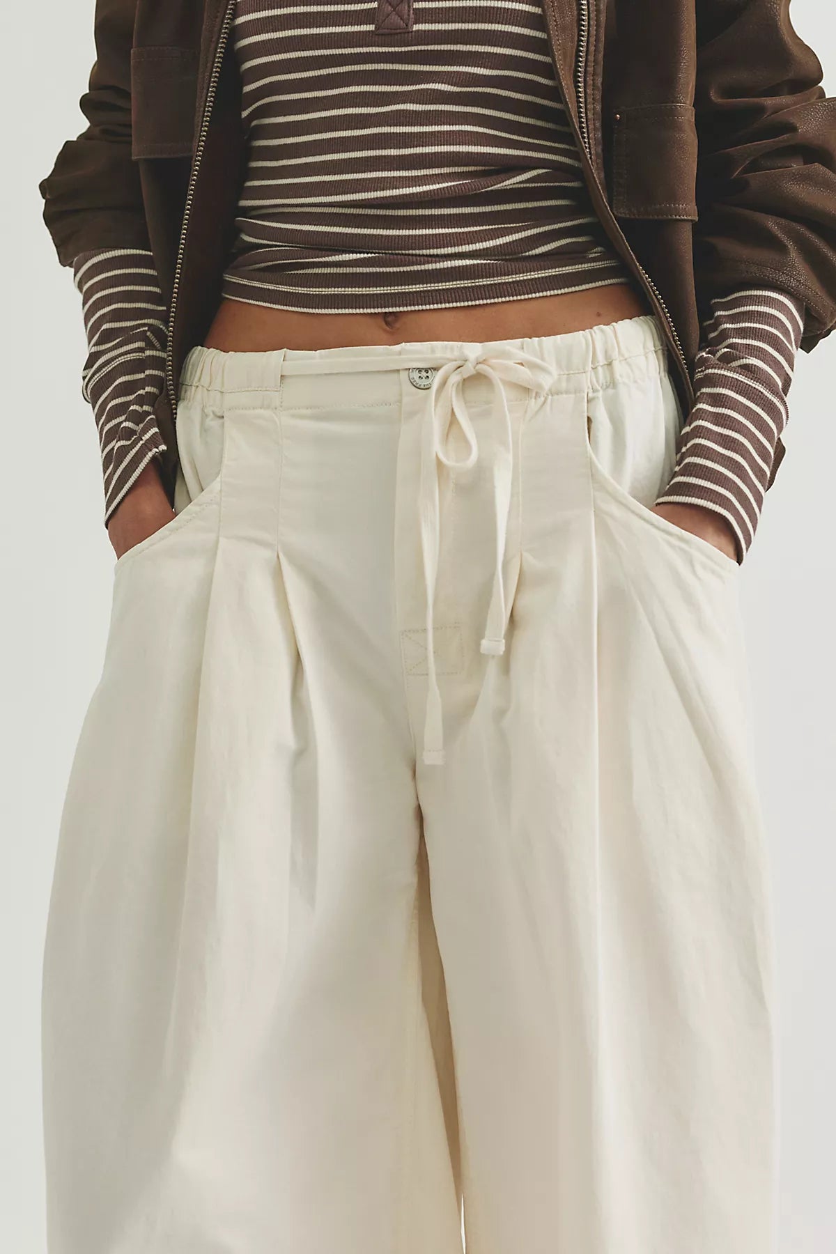 Telluride Wide-Leg Crop Pull-On Solid Pants