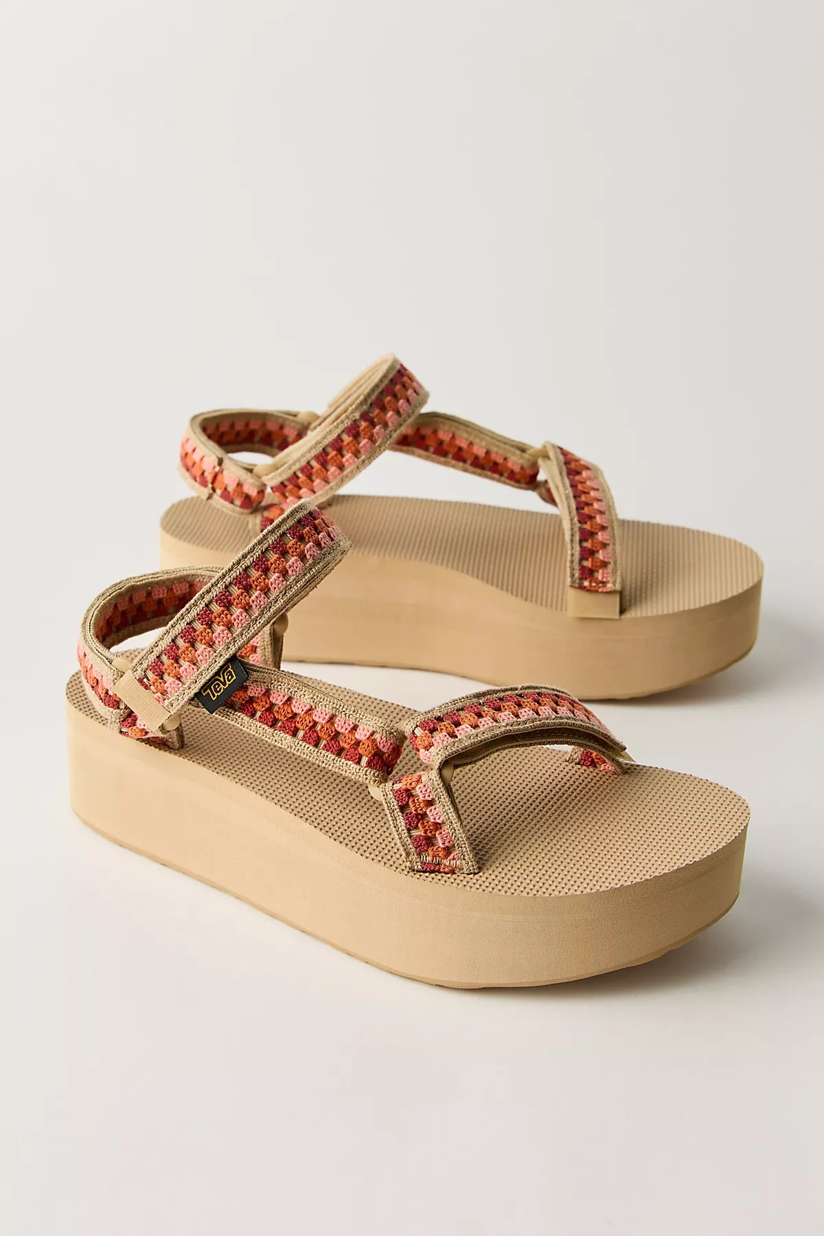 Teva Flatform Universal Crochet Sandals