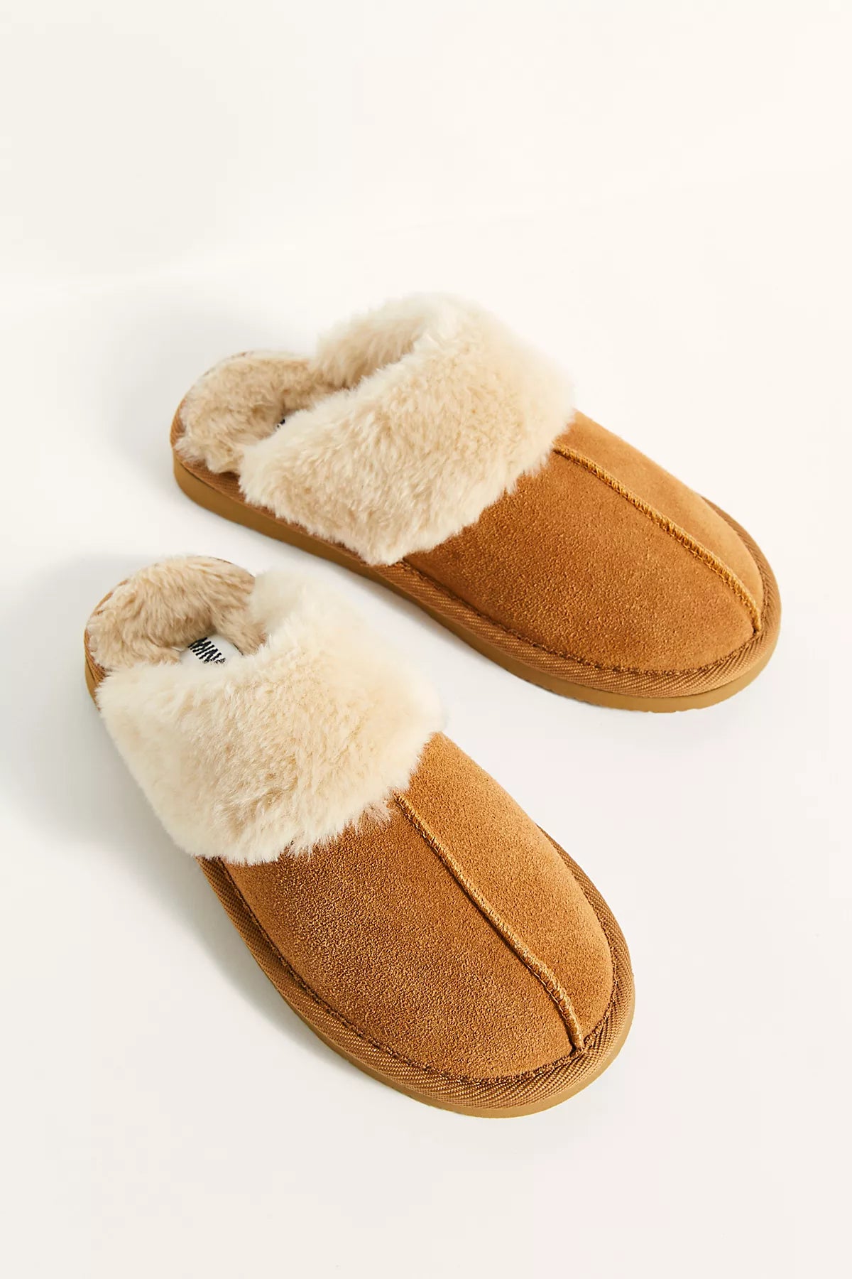 Minnetonka Chesney Slippers