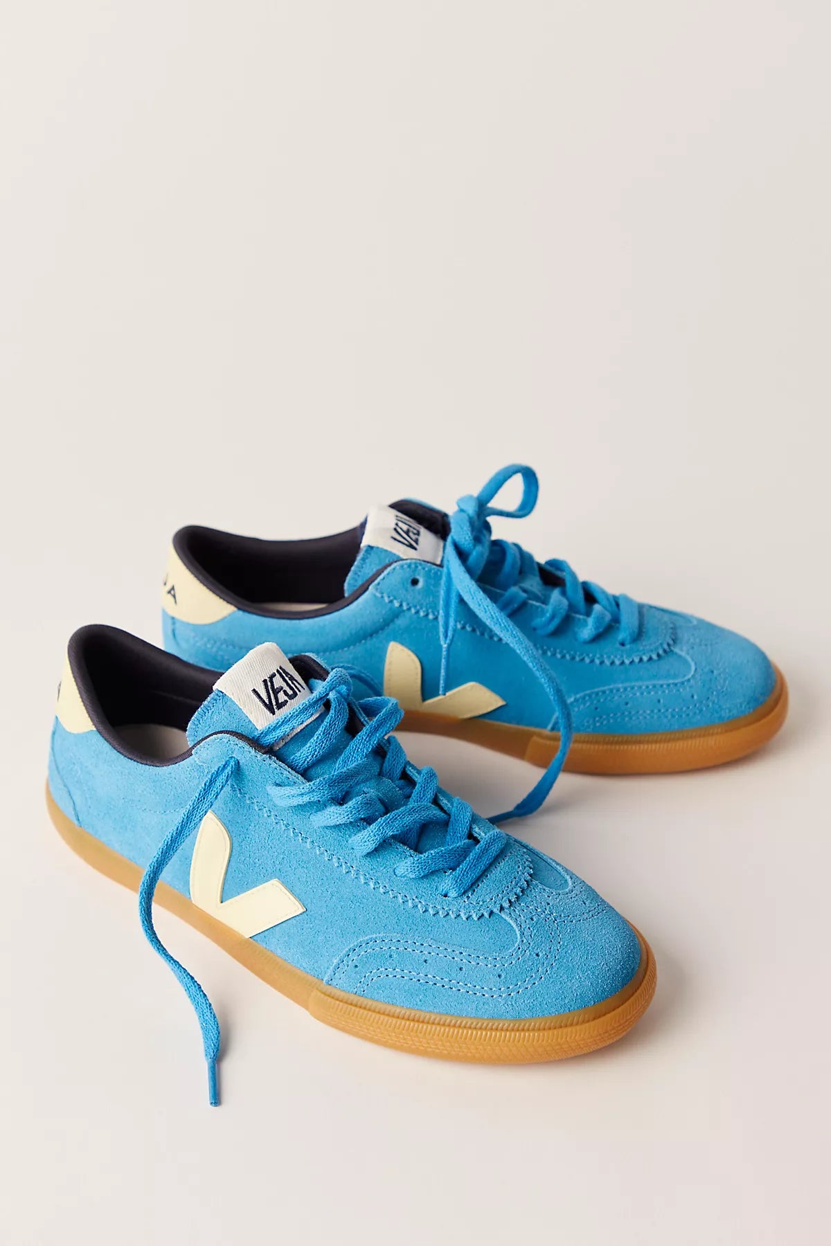 Veja Volley Sneakers