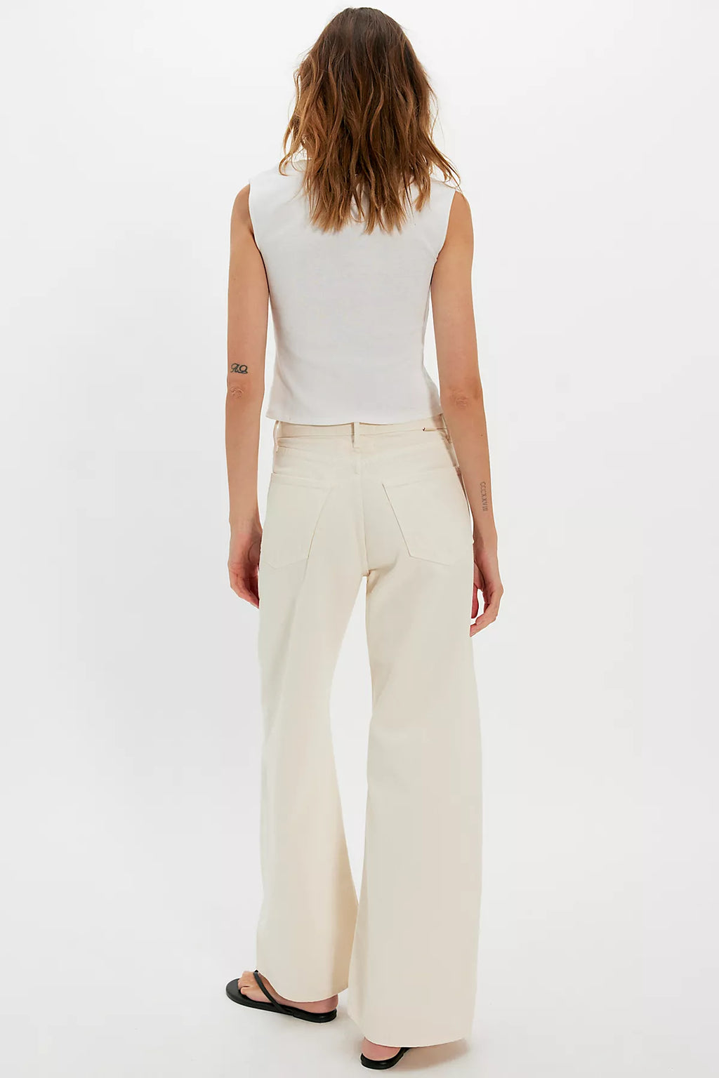 MOTHER The Lemon Twist Sneak Jeans