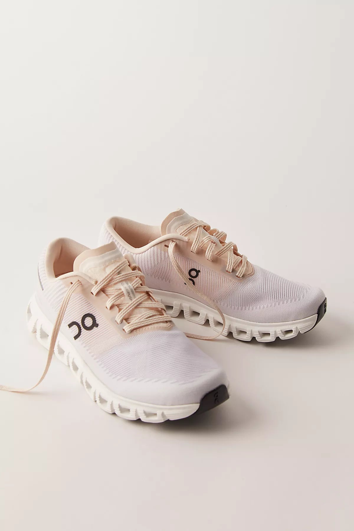 On Cloud 6 Push Sneakers