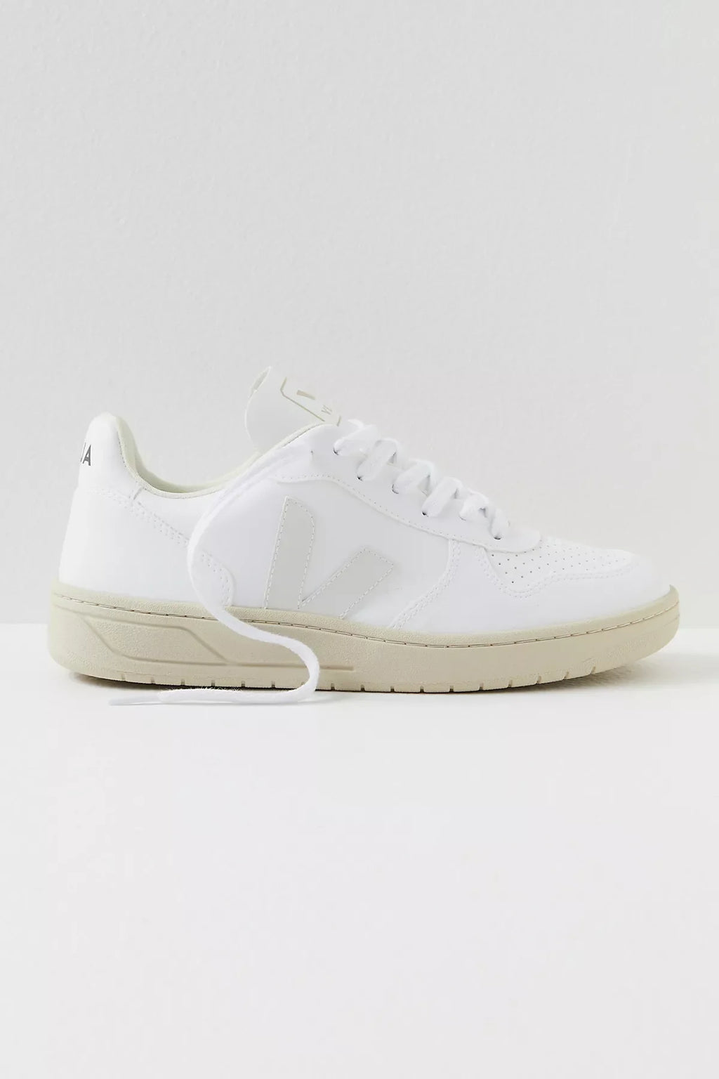 Veja V-10 Sneakers