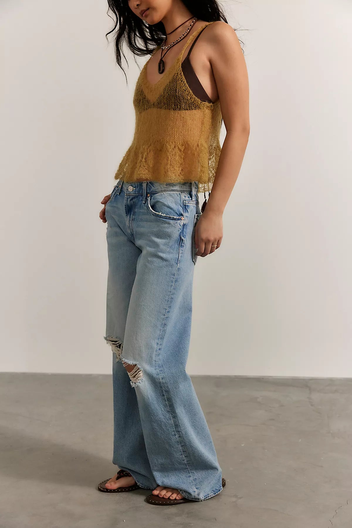 MOTHER The Mid Rise Maven Sneak Jeans