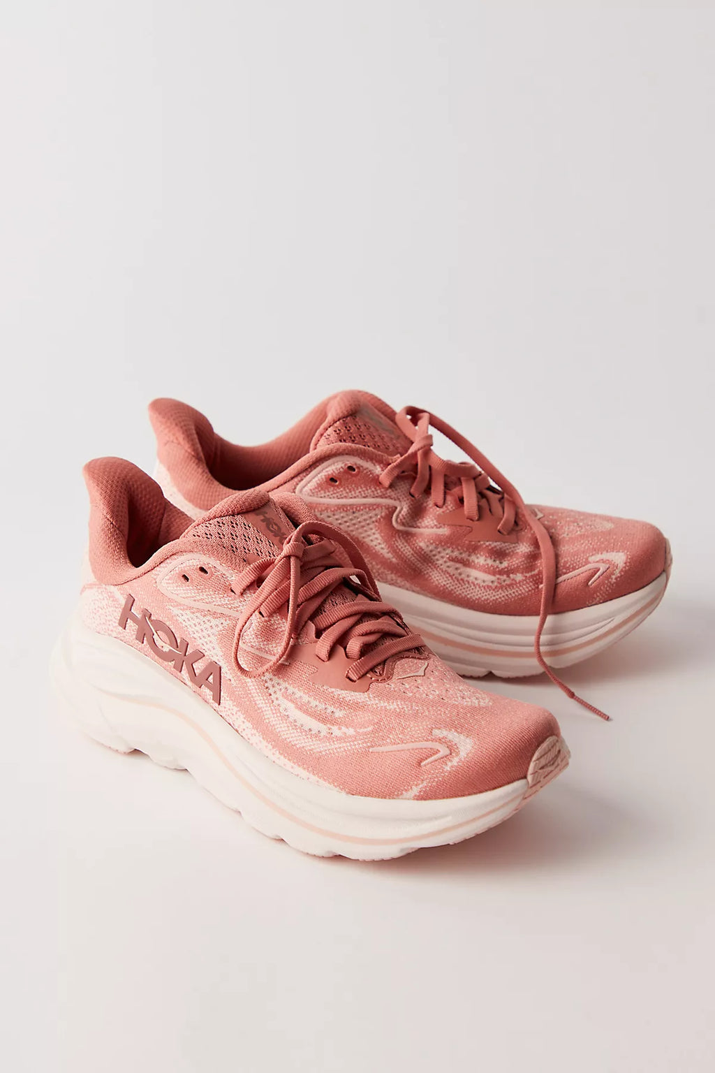 HOKA® Clifton 10 Sneakers