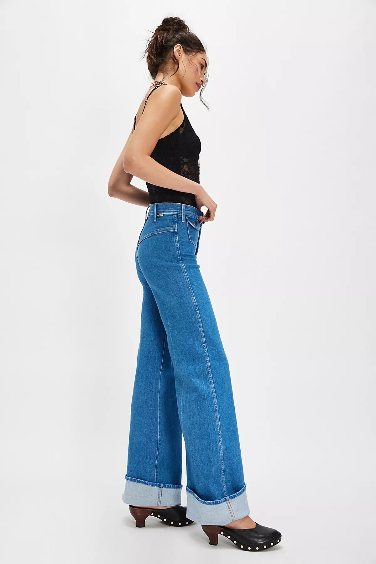 MOTHER The Pocketbook Hustler Roller Heel Jeans