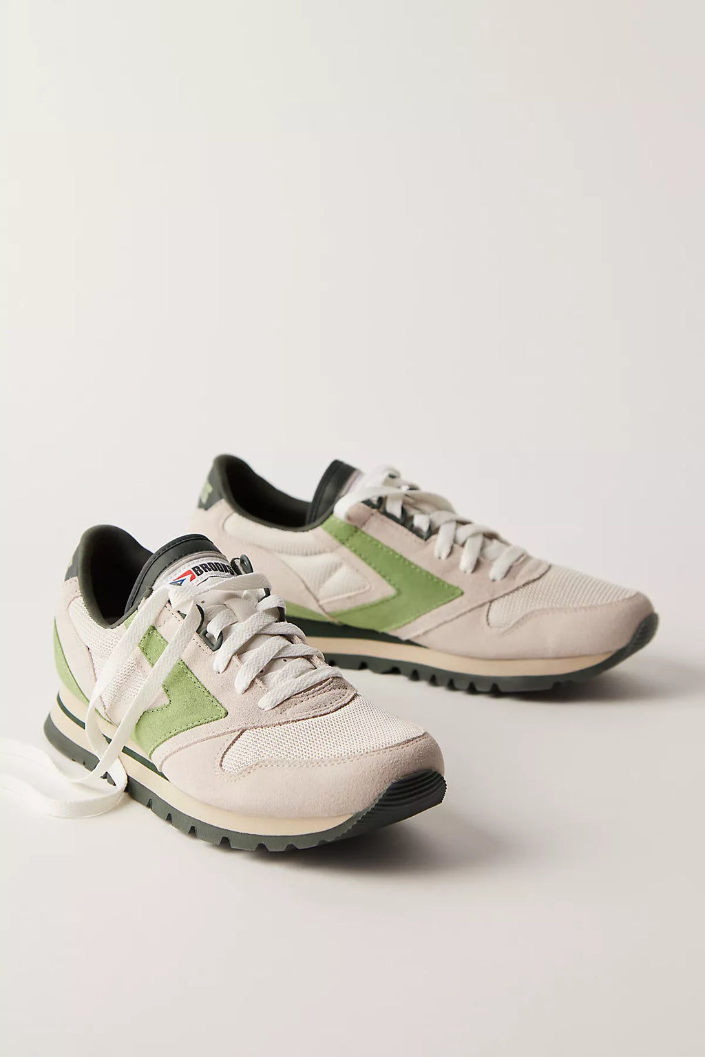 Brooks Chariot Sneakers
