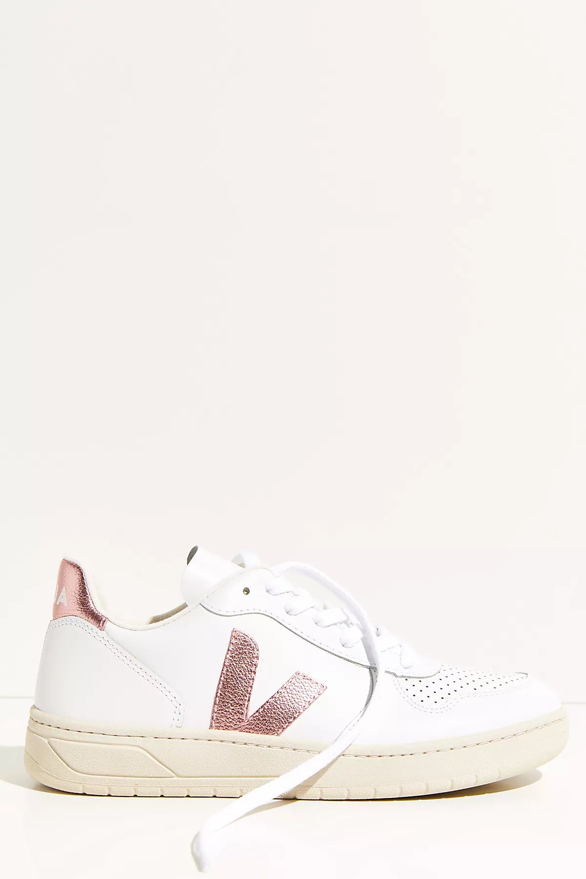 Veja V-10 Sneakers