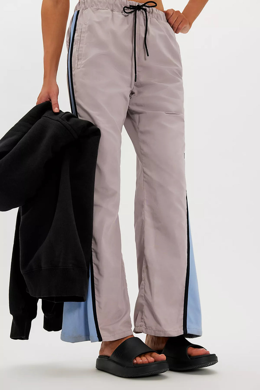 P448 Riviera Slide Sandals and Zip Cooler