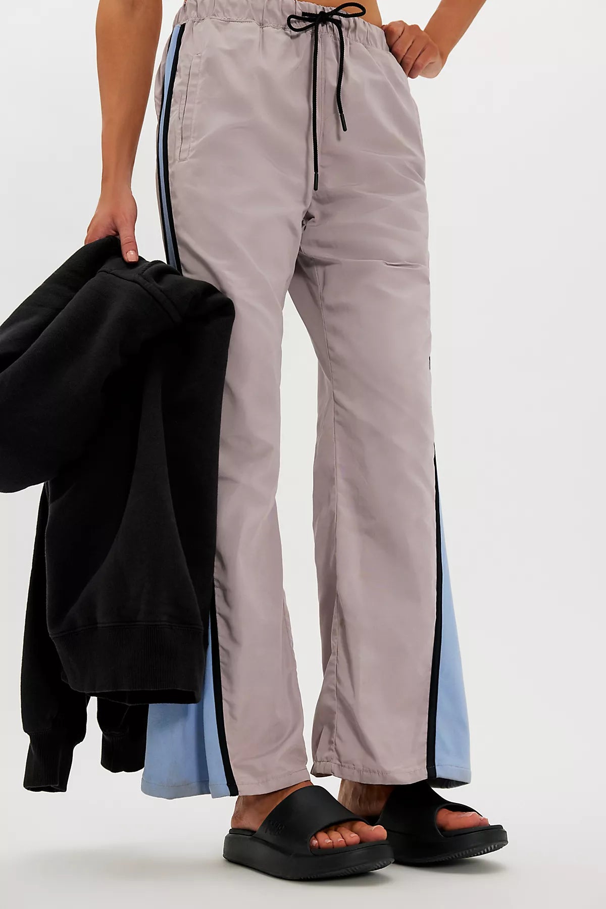 P448 Riviera Slide Sandals and Zip Cooler