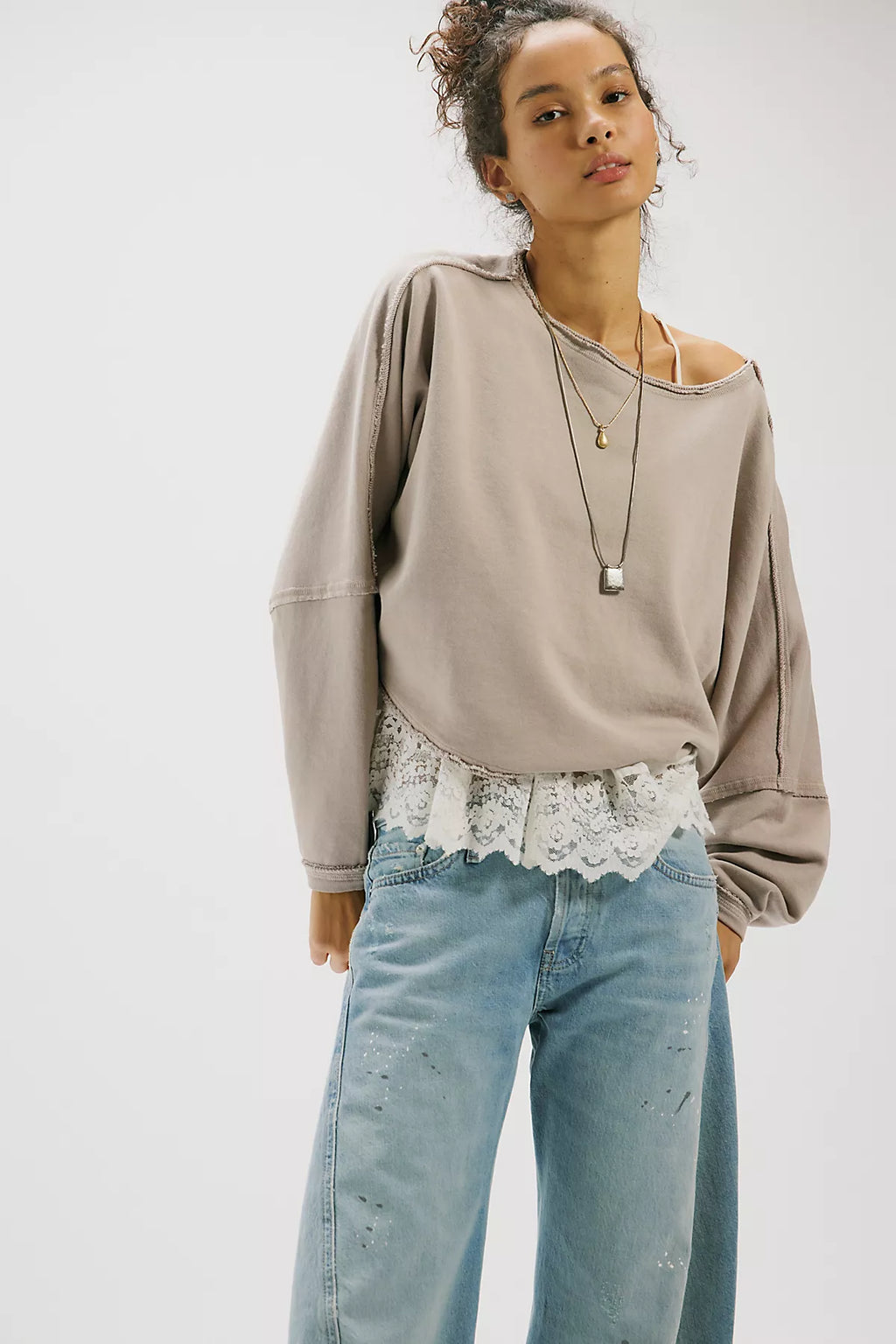 We The Free To The East Pullover