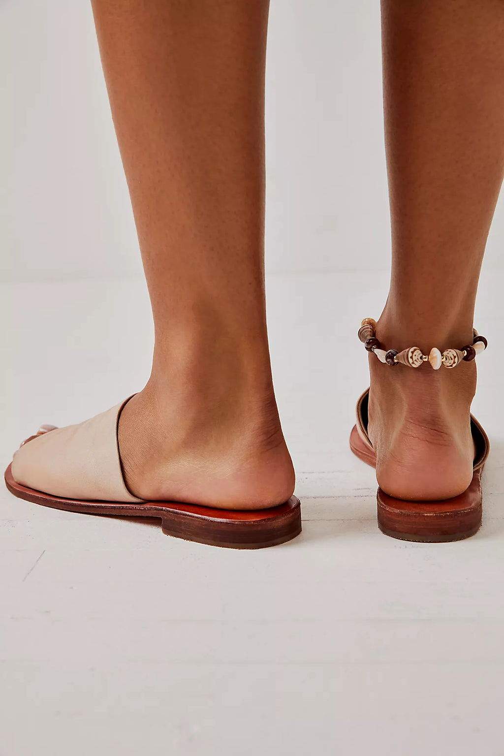 Vicente Slide Sandals