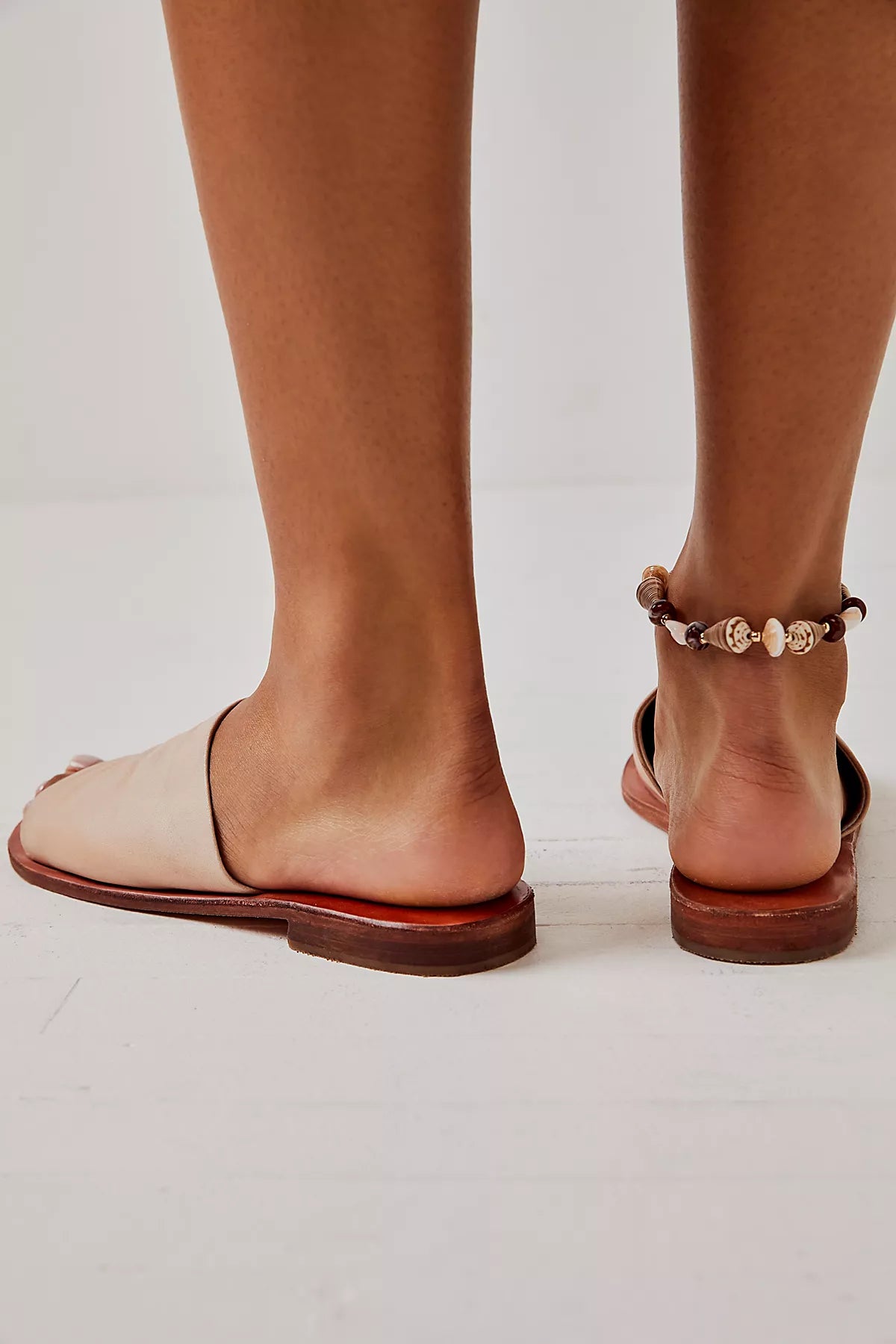Vicente Slide Sandals