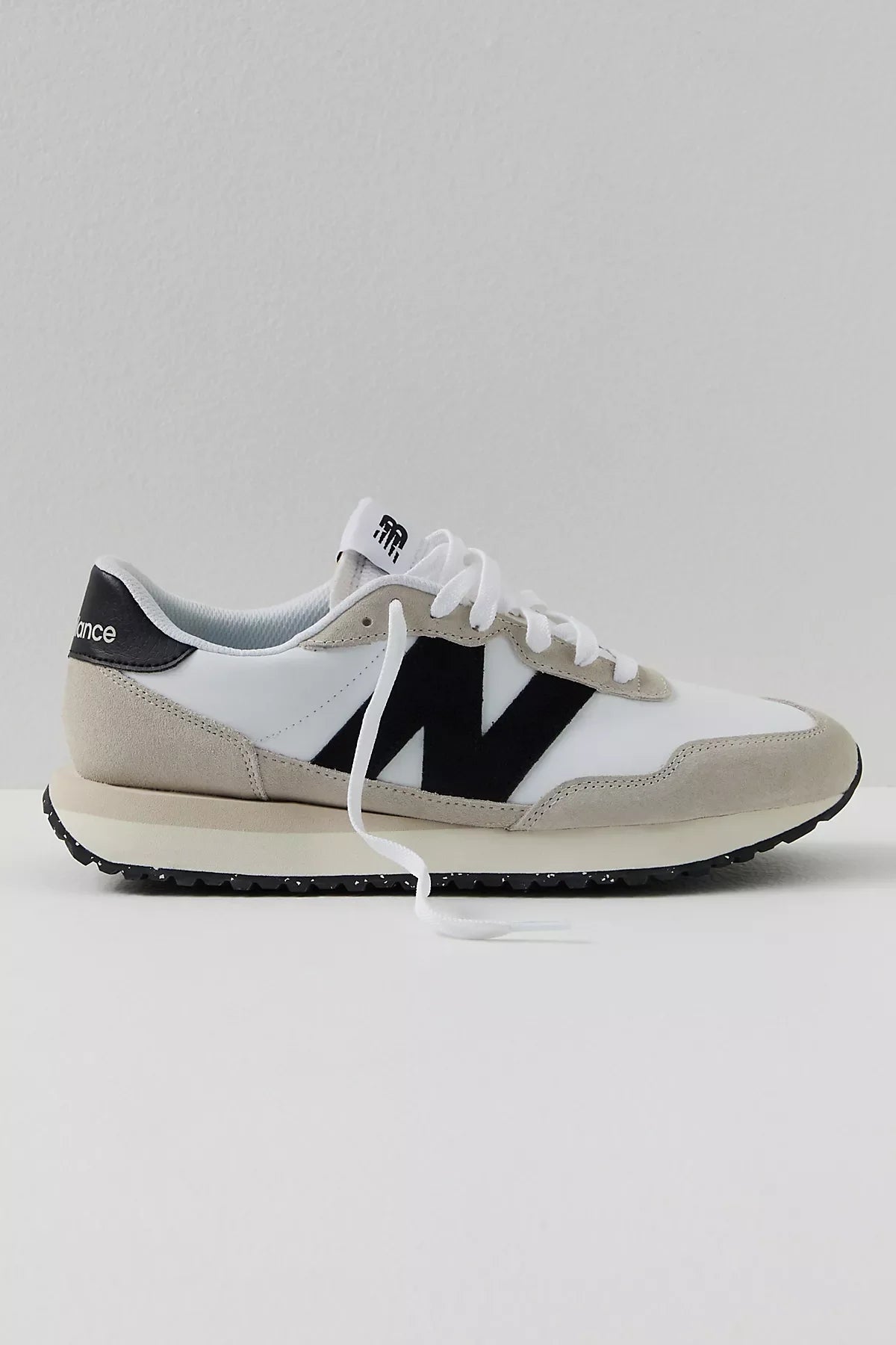 New Balance 237 Sneakers