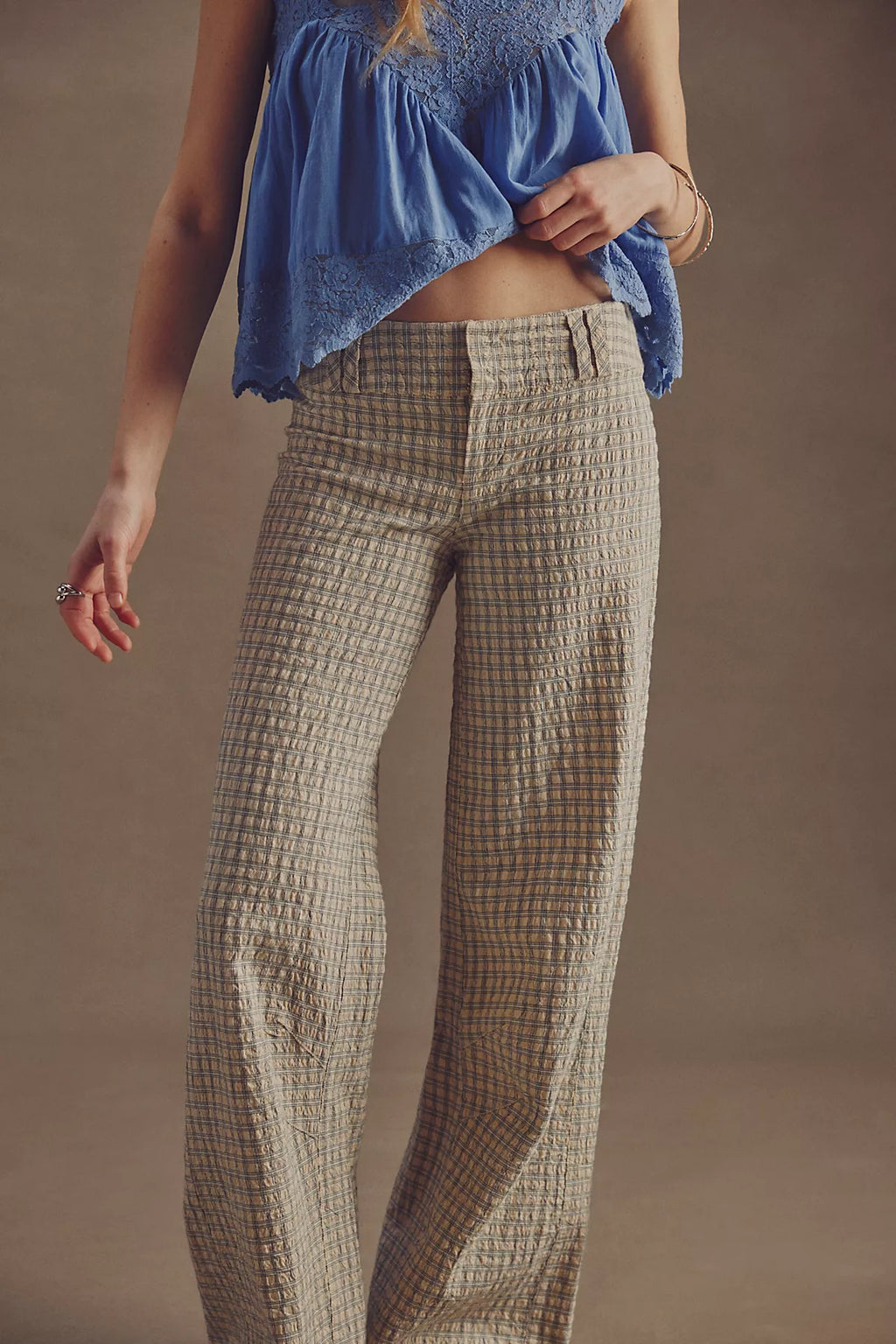 Time Flies Low-Rise Clean Trousers