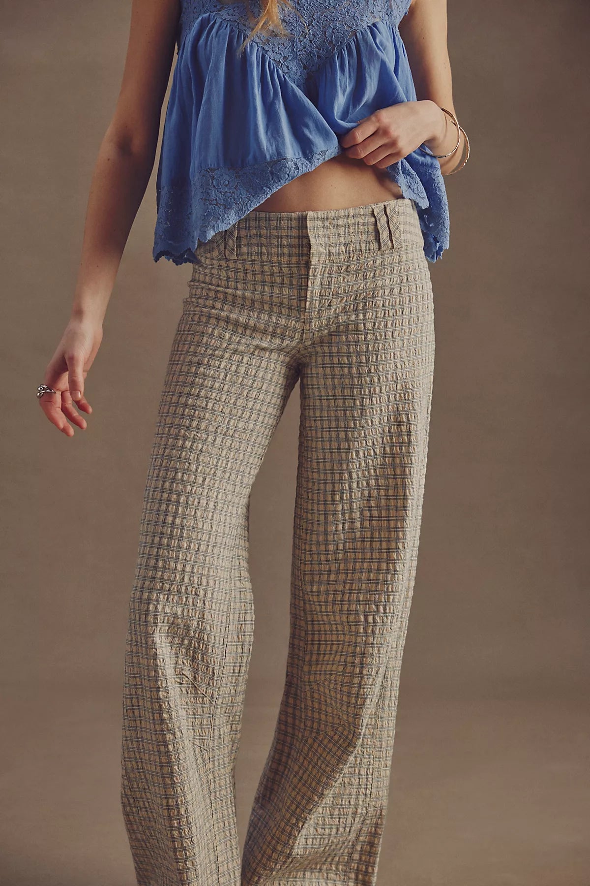 Time Flies Low-Rise Clean Trousers