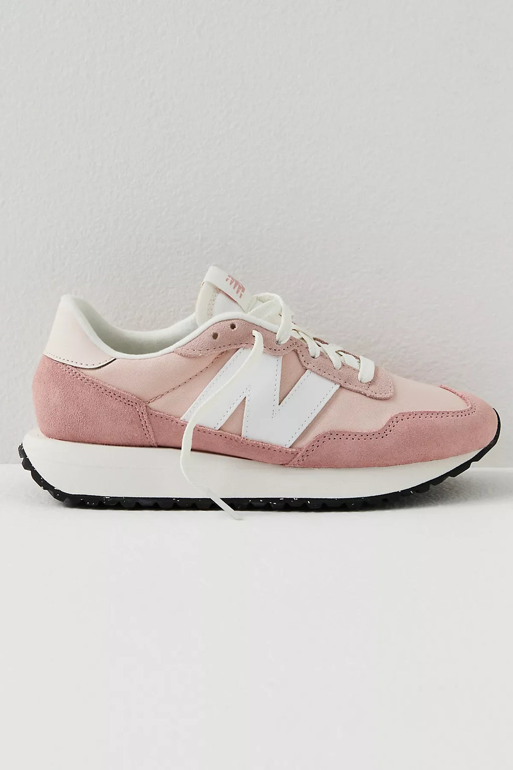 New Balance 237 Sneakers