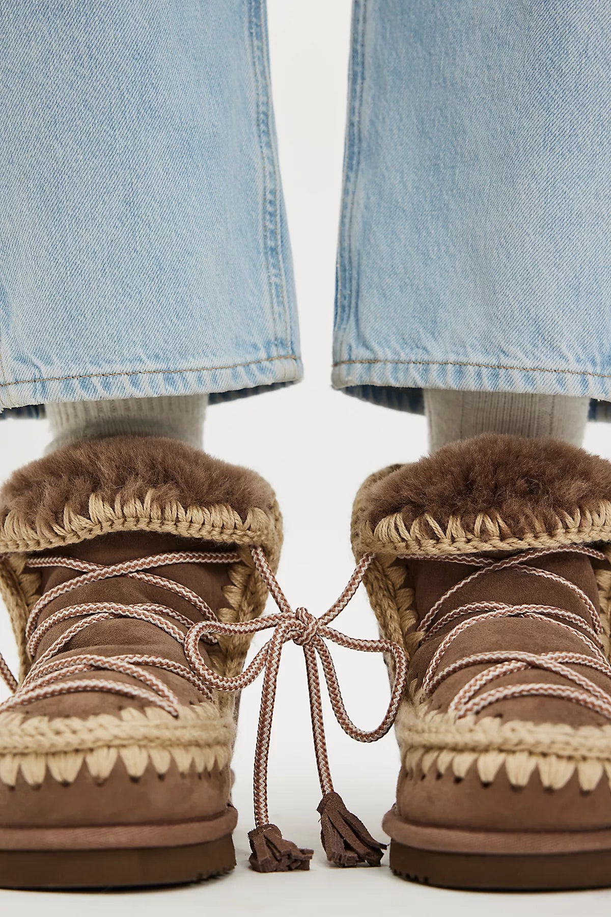 MOU Lace-Up Glacier Boots