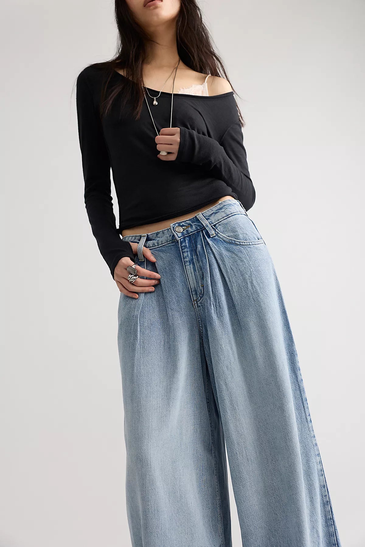 Lee LQD Slouchy Pleated Trouser Jeans