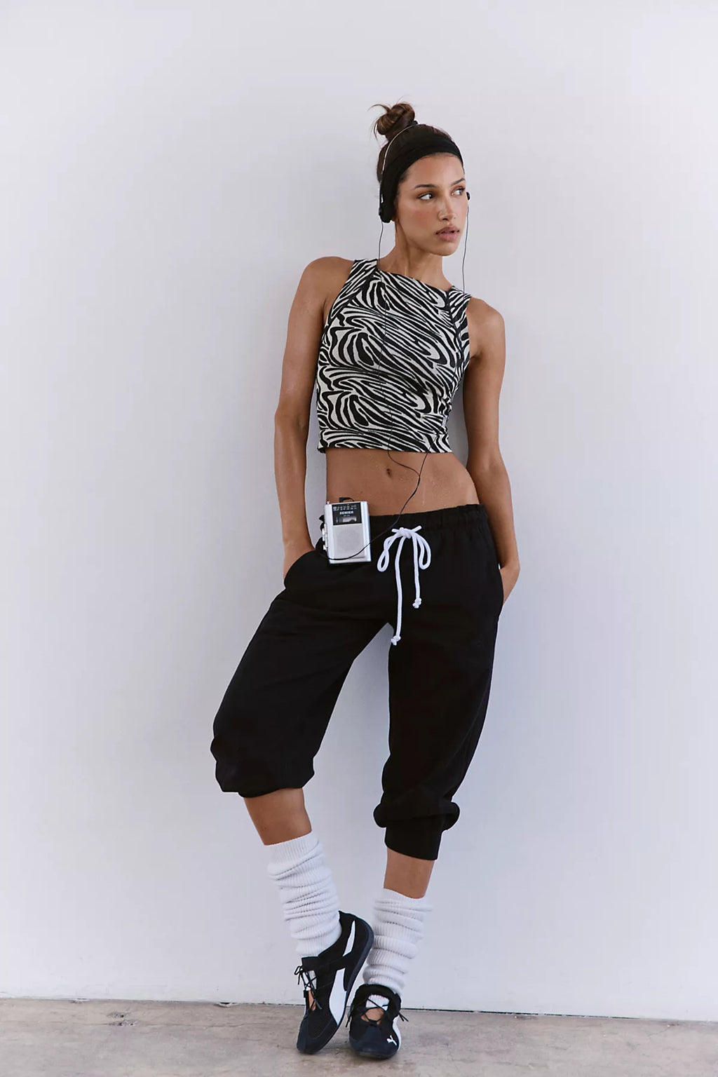 Flutter Cropped Joggers
