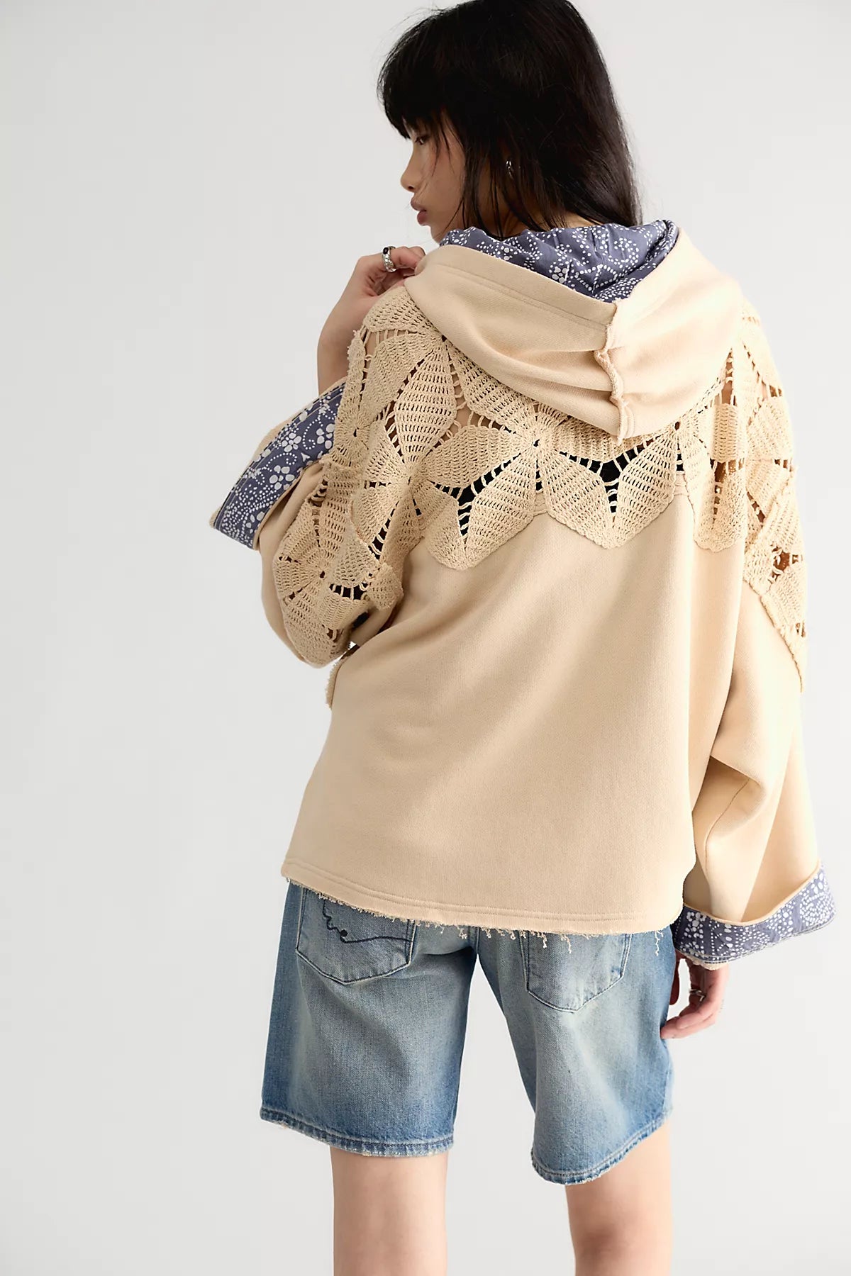 Maia Poncho