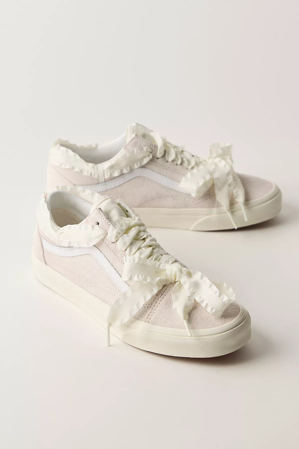 Vans Old Skool Coquette Sneakers