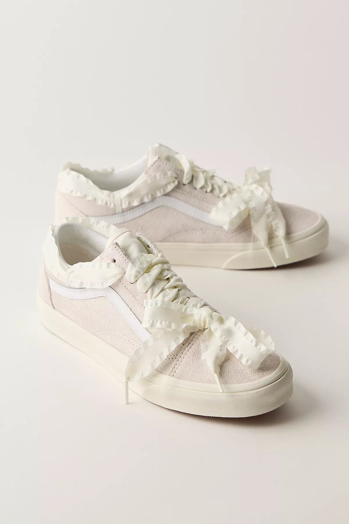 Vans Old Skool Coquette Sneakers