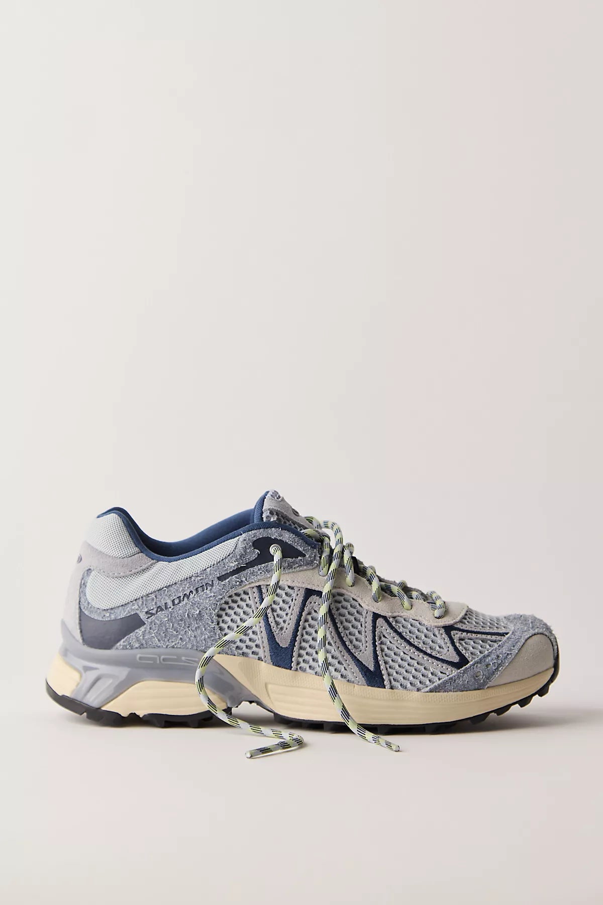 Salomon XT-Whisper Embroidery Sneakers