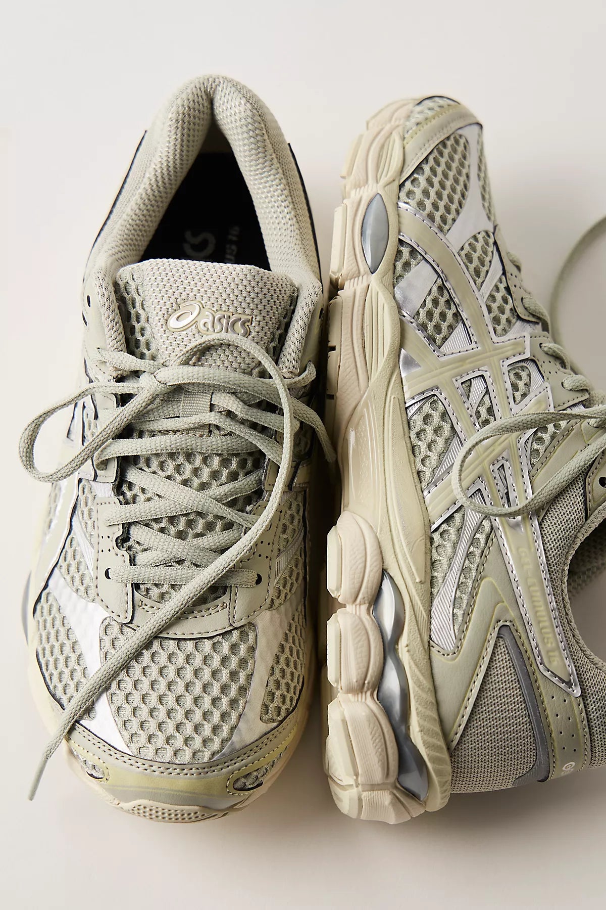 ASICS GEL-CUMULUS 16 Sneakers
