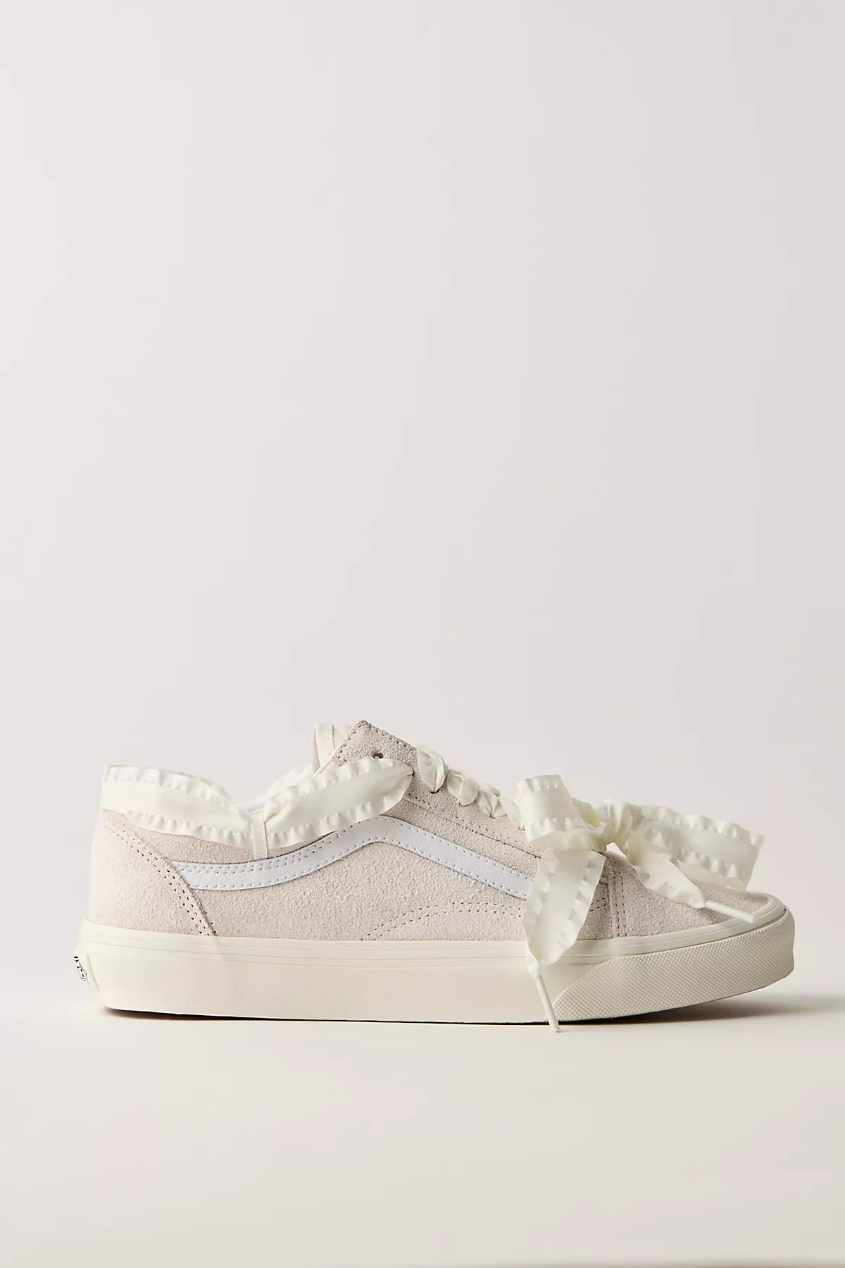 Vans Old Skool Coquette Sneakers