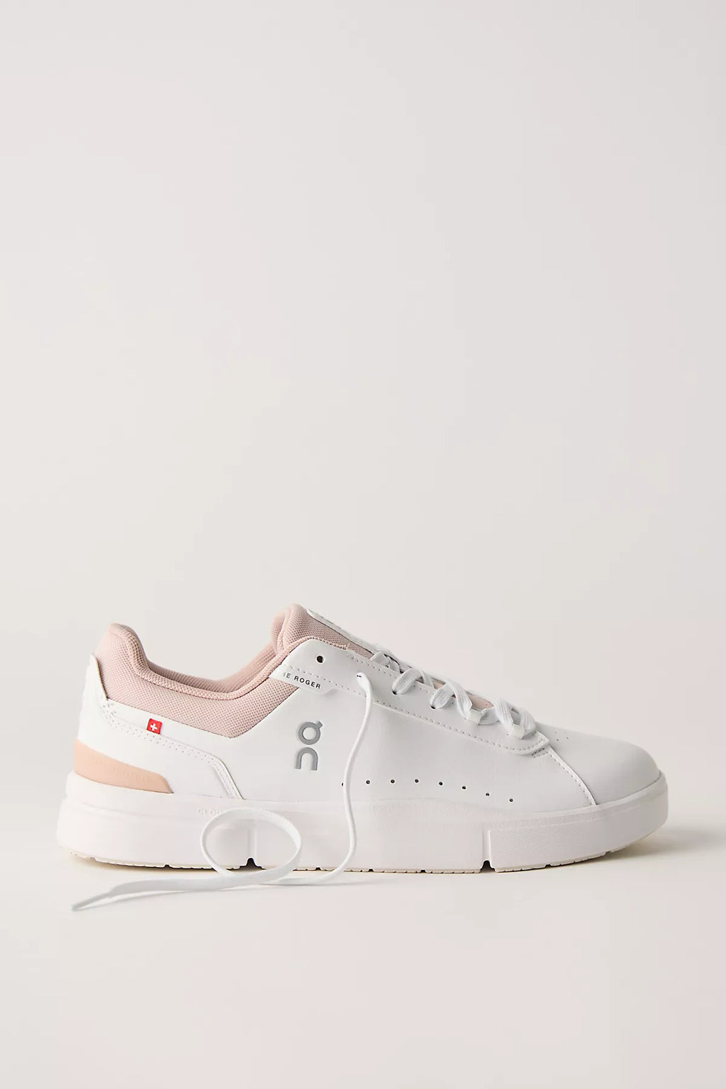 On Roger Advantage Sneakers