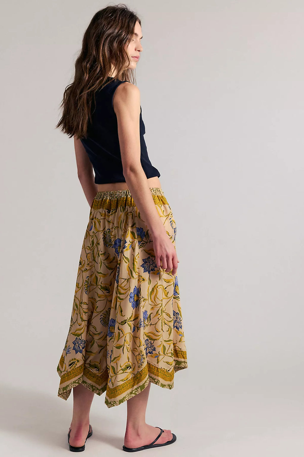 Sweet Reaction Pull-On Wide-Leg Crop Pants