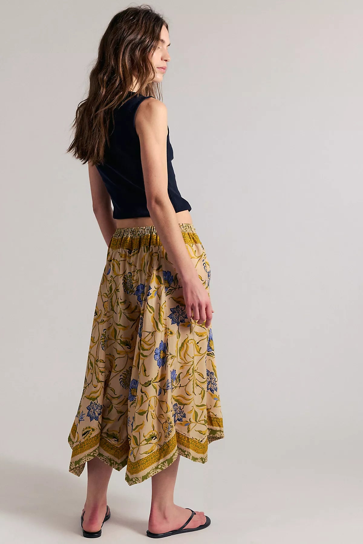 Sweet Reaction Pull-On Wide-Leg Crop Pants