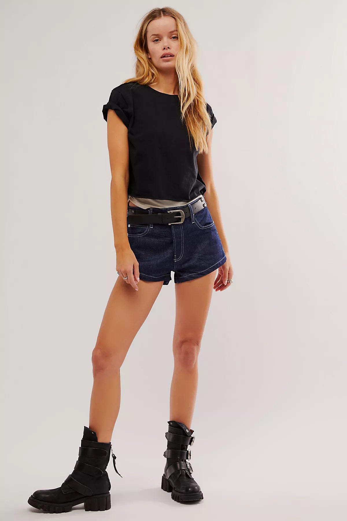 FRAME The Mini Shorts