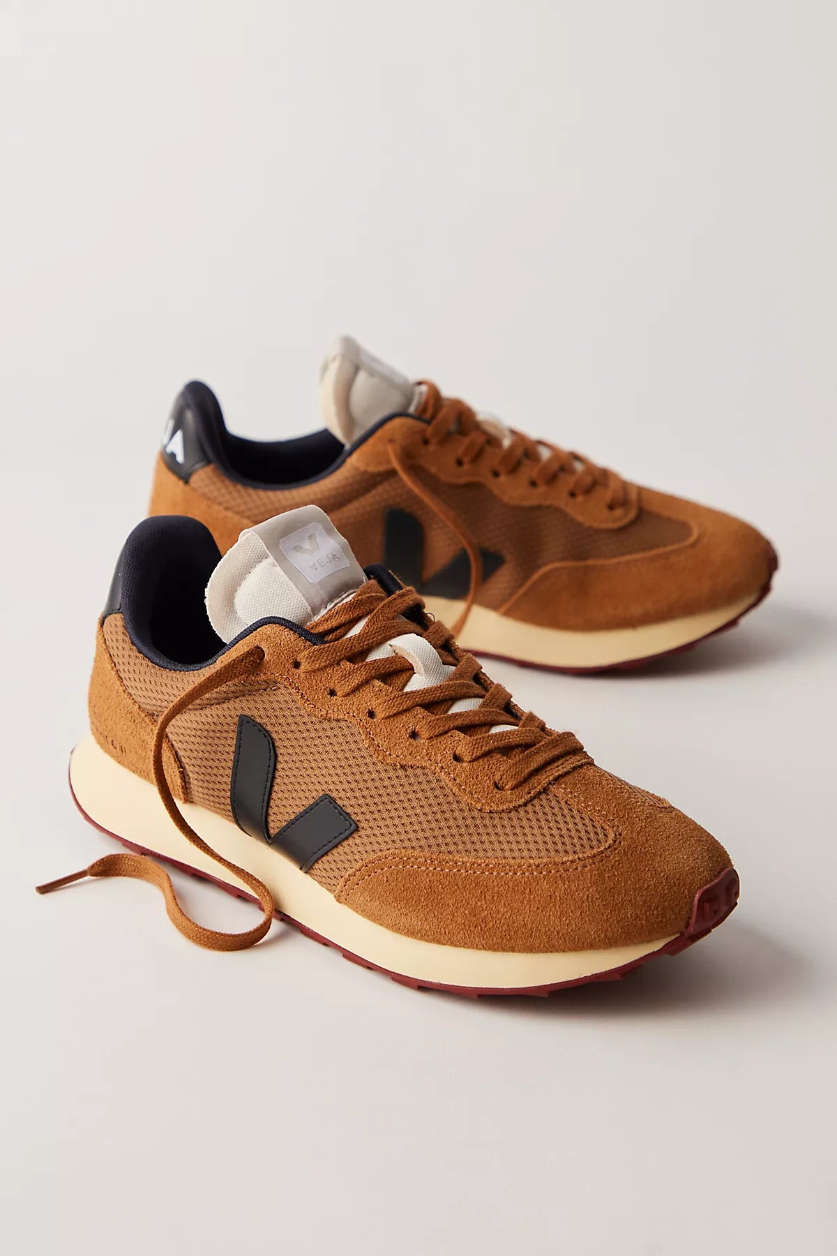 Veja Rio Branco II Sneakers