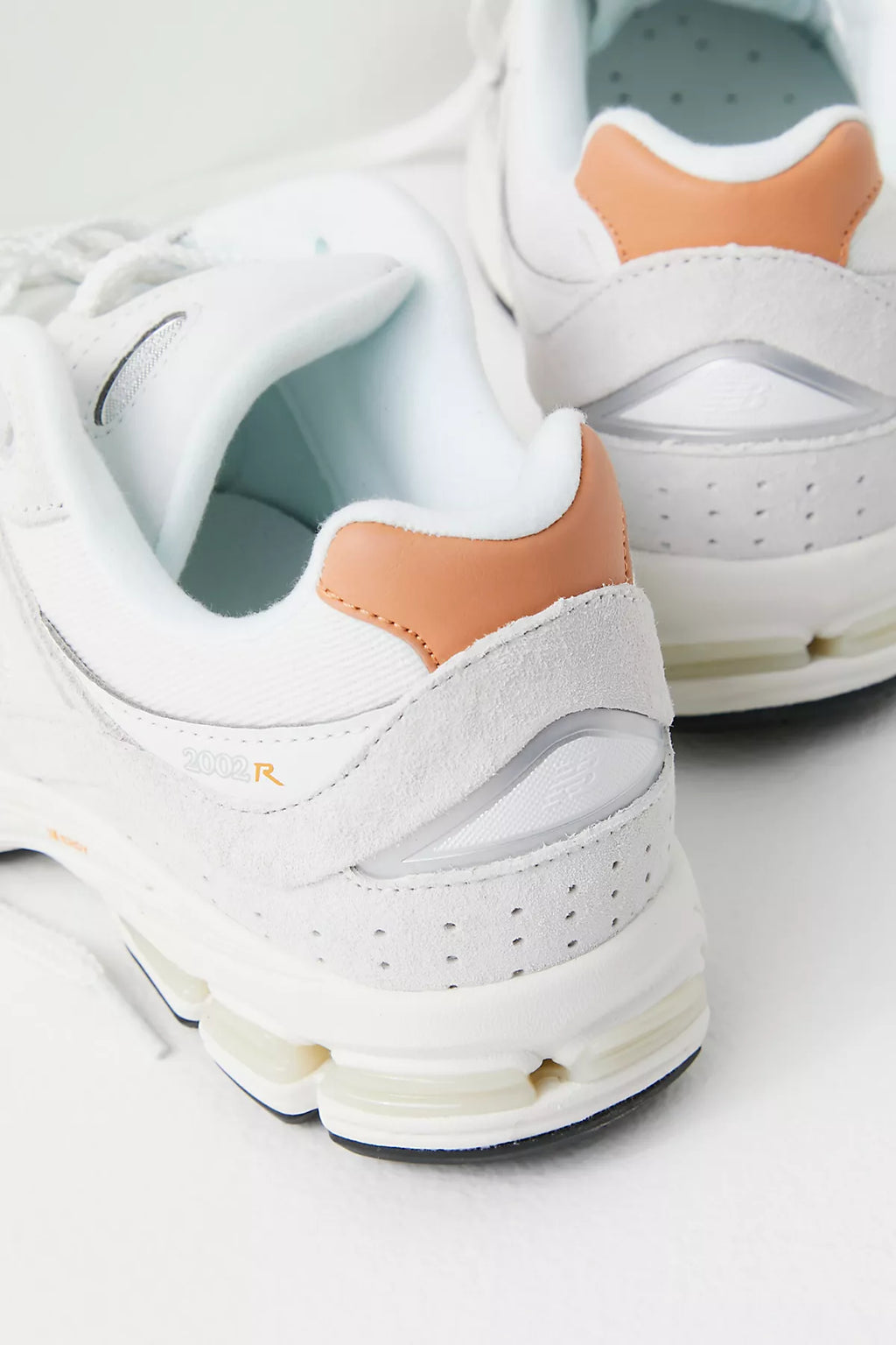 New Balance 2002r Sneakers