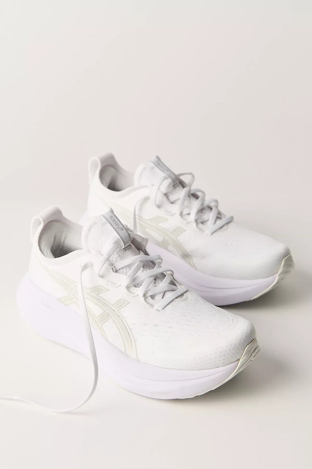 ASICS GEL-NIMBUS 27 Sneakers