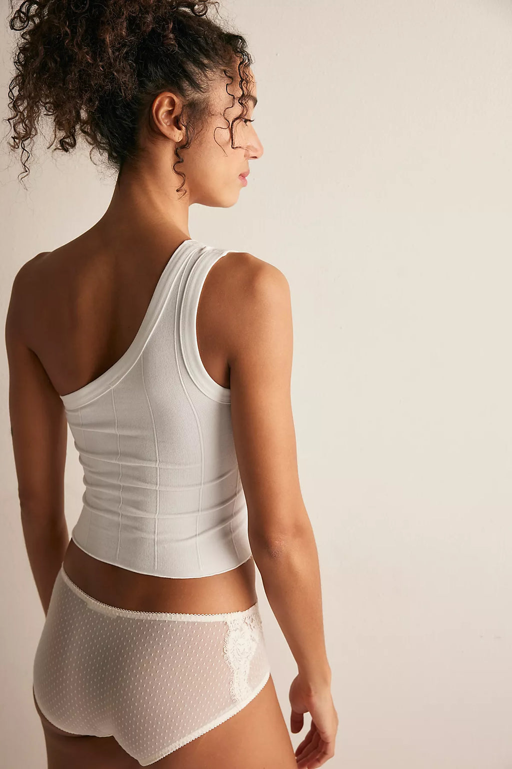 So Soft Seamless Modal Asymmetrical Cami